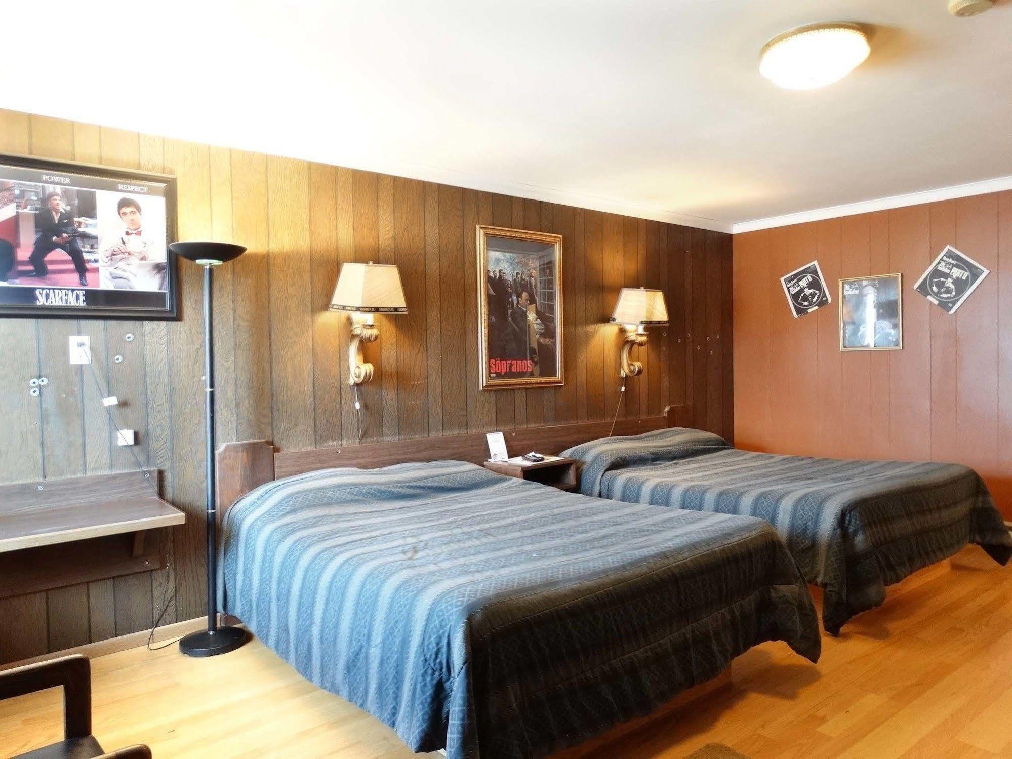 Blue And White Motel Kalispell Εξωτερικό φωτογραφία