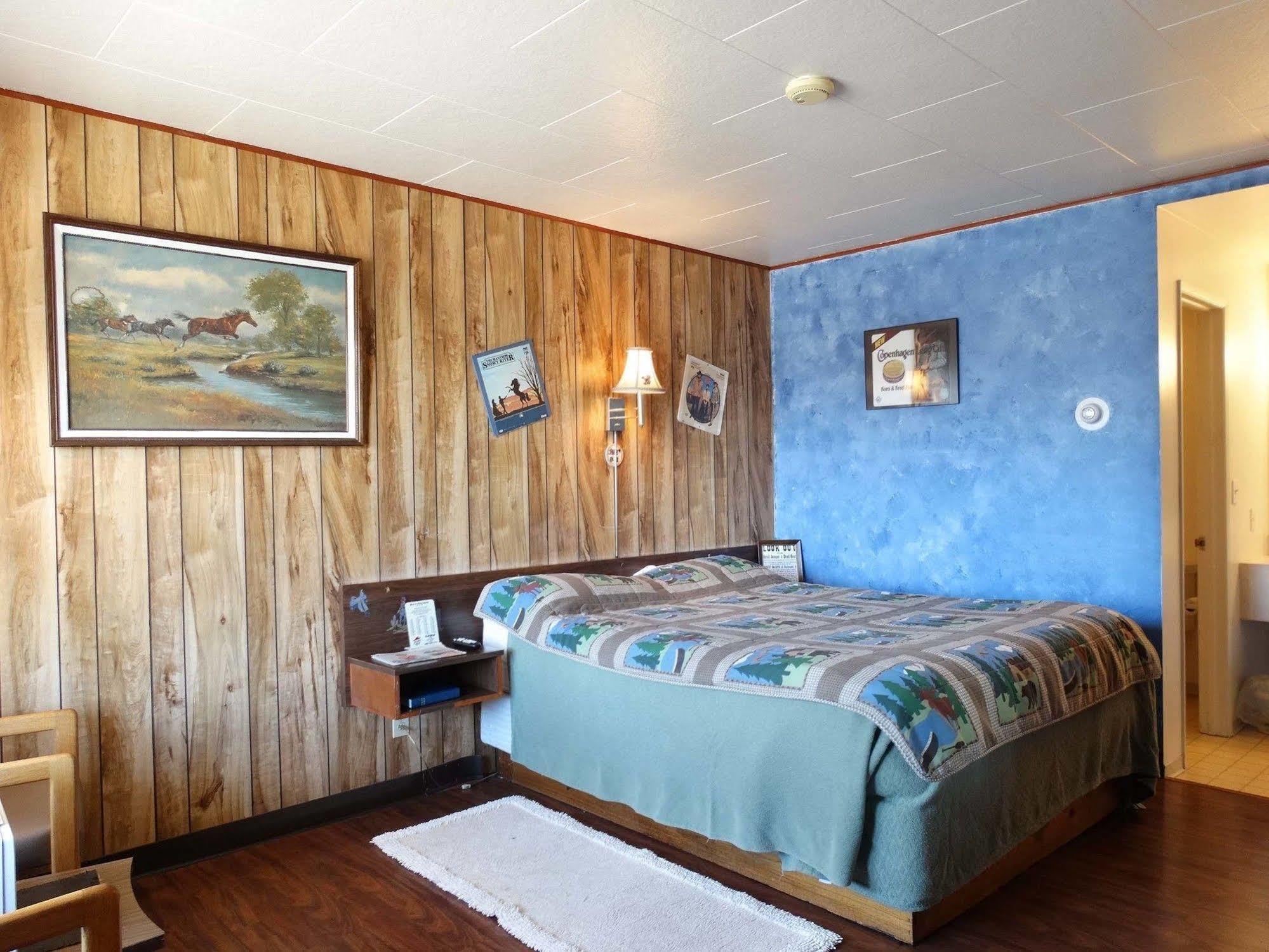 Blue And White Motel Kalispell Εξωτερικό φωτογραφία