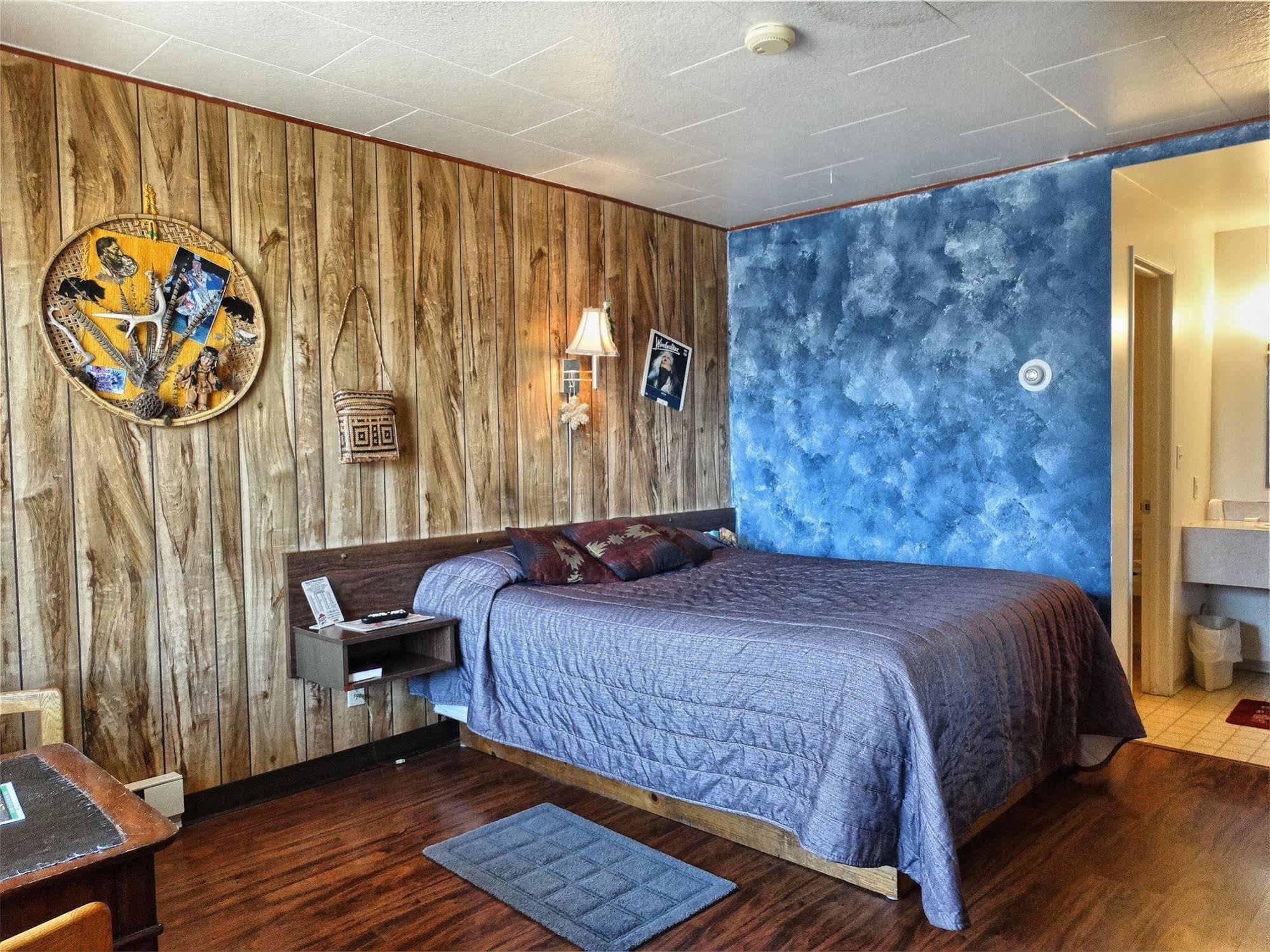 Blue And White Motel Kalispell Εξωτερικό φωτογραφία