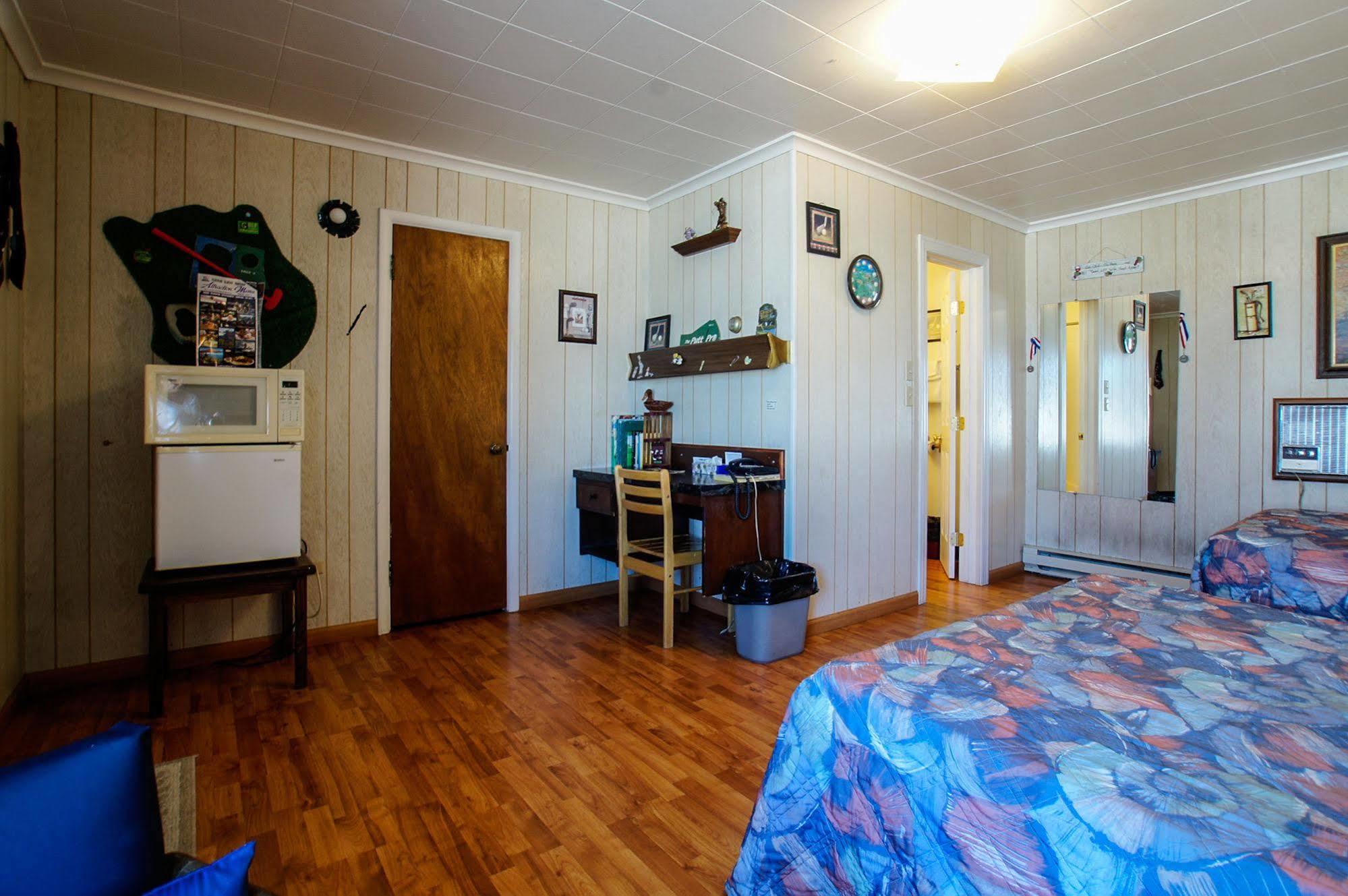 Blue And White Motel Kalispell Εξωτερικό φωτογραφία